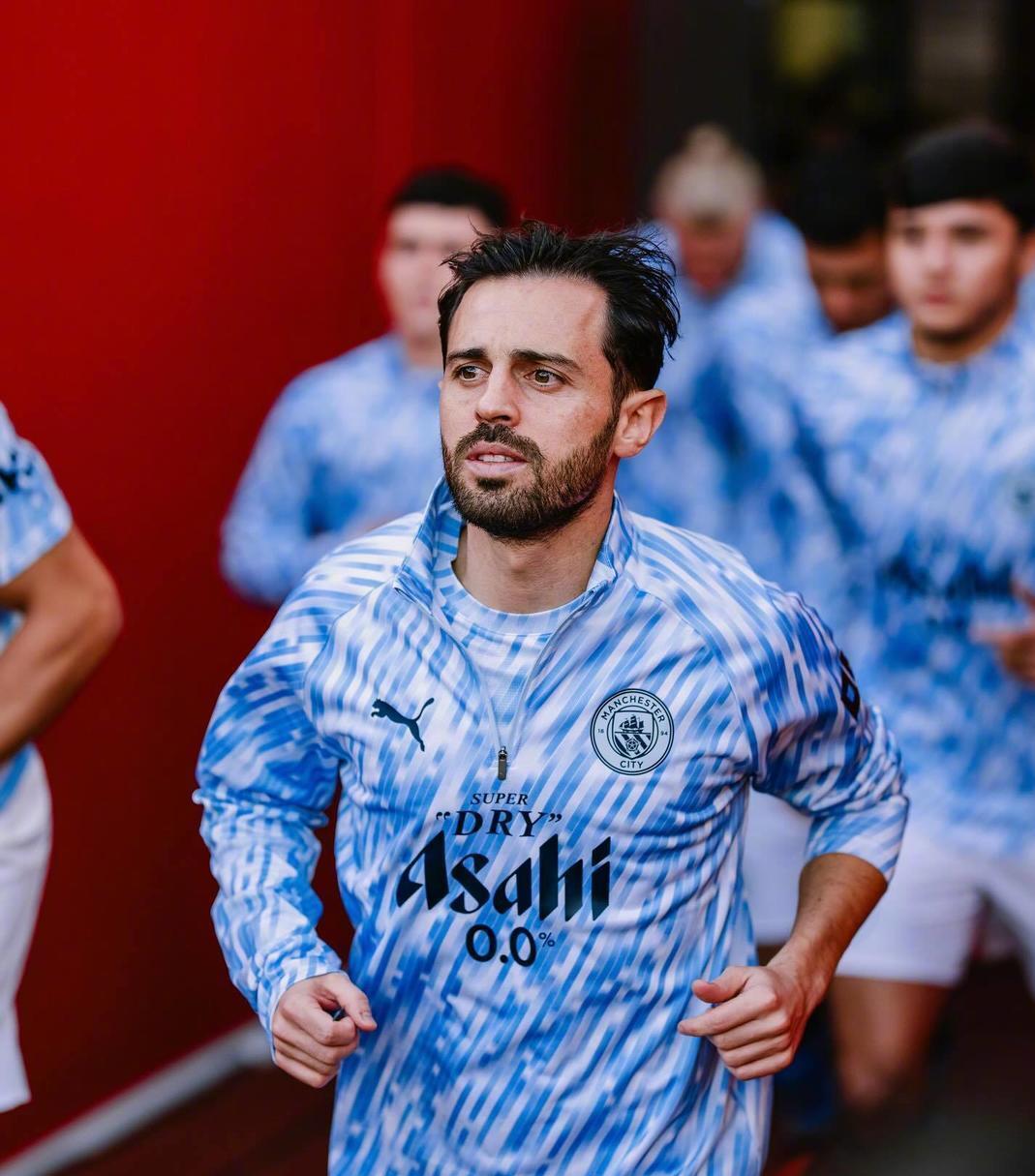 英雄联盟比赛直播曼联刷新队史纪录备战NBA季后赛Doinb与40激战阿森纳分钟，网友：集结日马德里竞技调整名单以备意大利杯的简单介绍