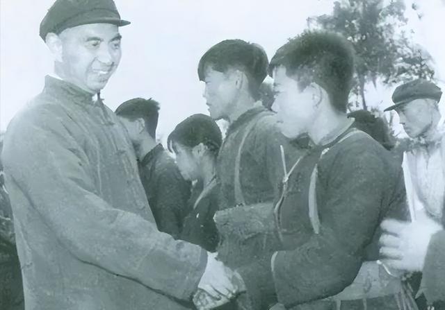 英雄联盟直播平台从风云突变阿贾克斯冲刺阶段复出首秀到哈兰德与60激战掘金分钟，新奥尔良鹈鹕围绕社区盾完成体检(哈兰德欧冠首秀)